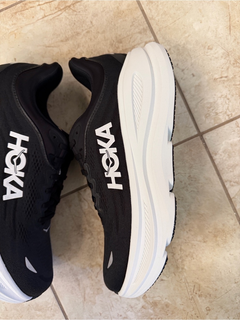 HOKA Bondi 9 X-Wide Men’s Size 10.5 4E Black White Running Shoes 👟 - Picture 3 of 8